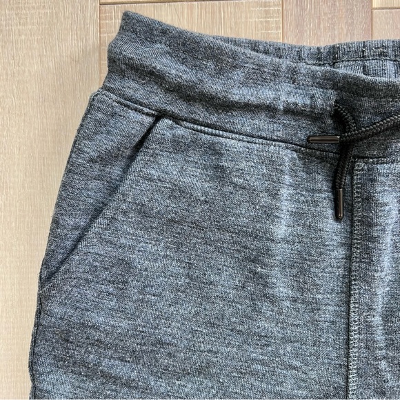 Dark charcoal gray boys 10/12 First Wave Elastic Waist Youth Knit Shorts - Picture 2 of 6